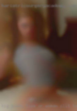 Big pussy lips or woman clit to the front.